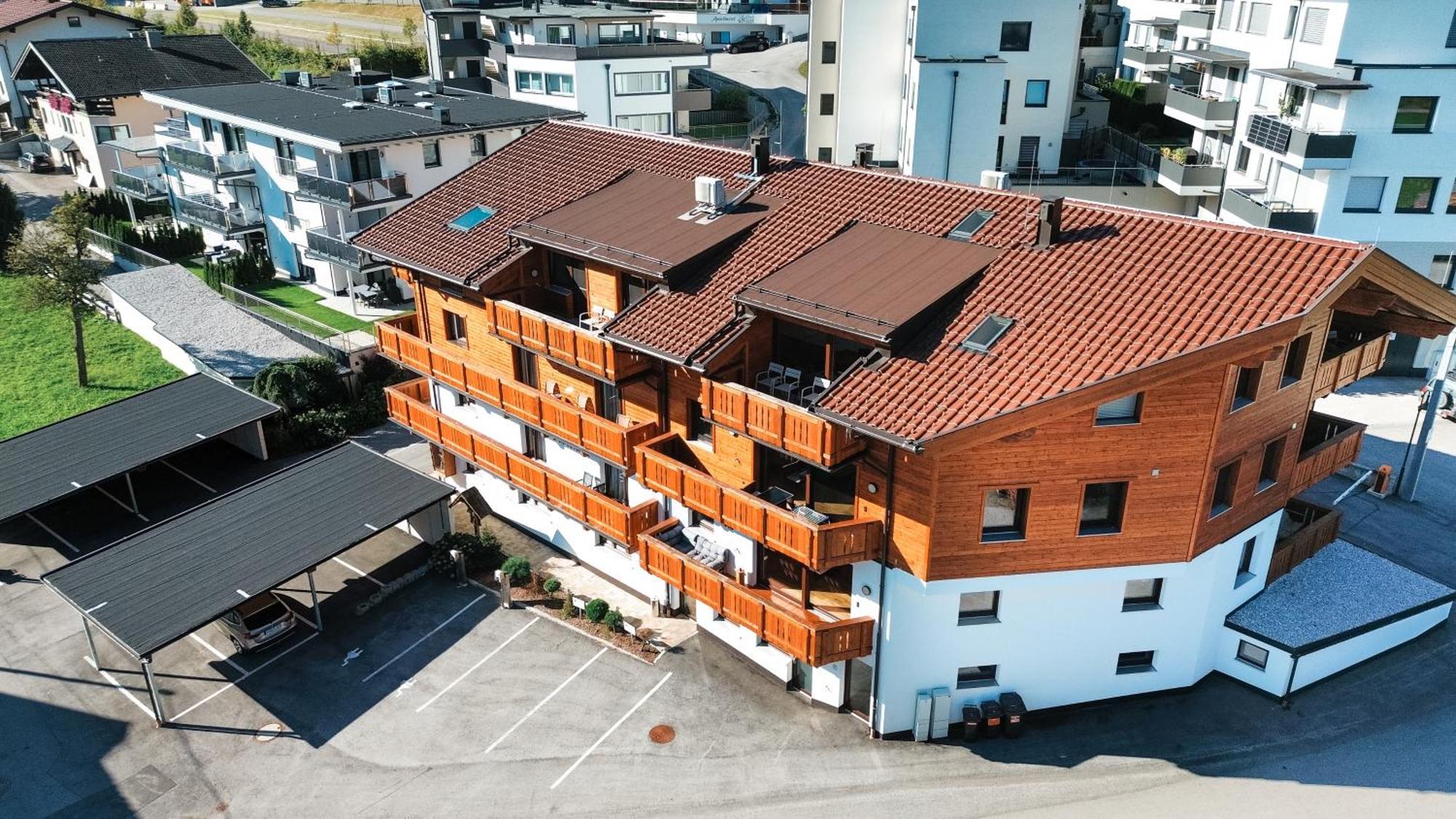 Oldwood Chalet - Balcony & Car Park By Alpenluxus Appartements フューゲン エクステリア 写真